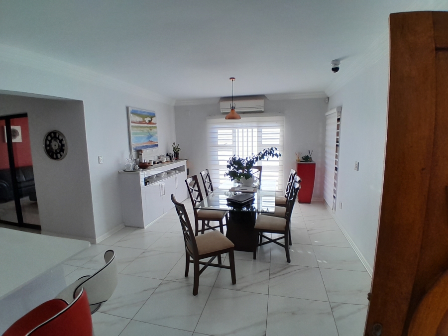 3 Bedroom Property for Sale in Safari Gardens North West